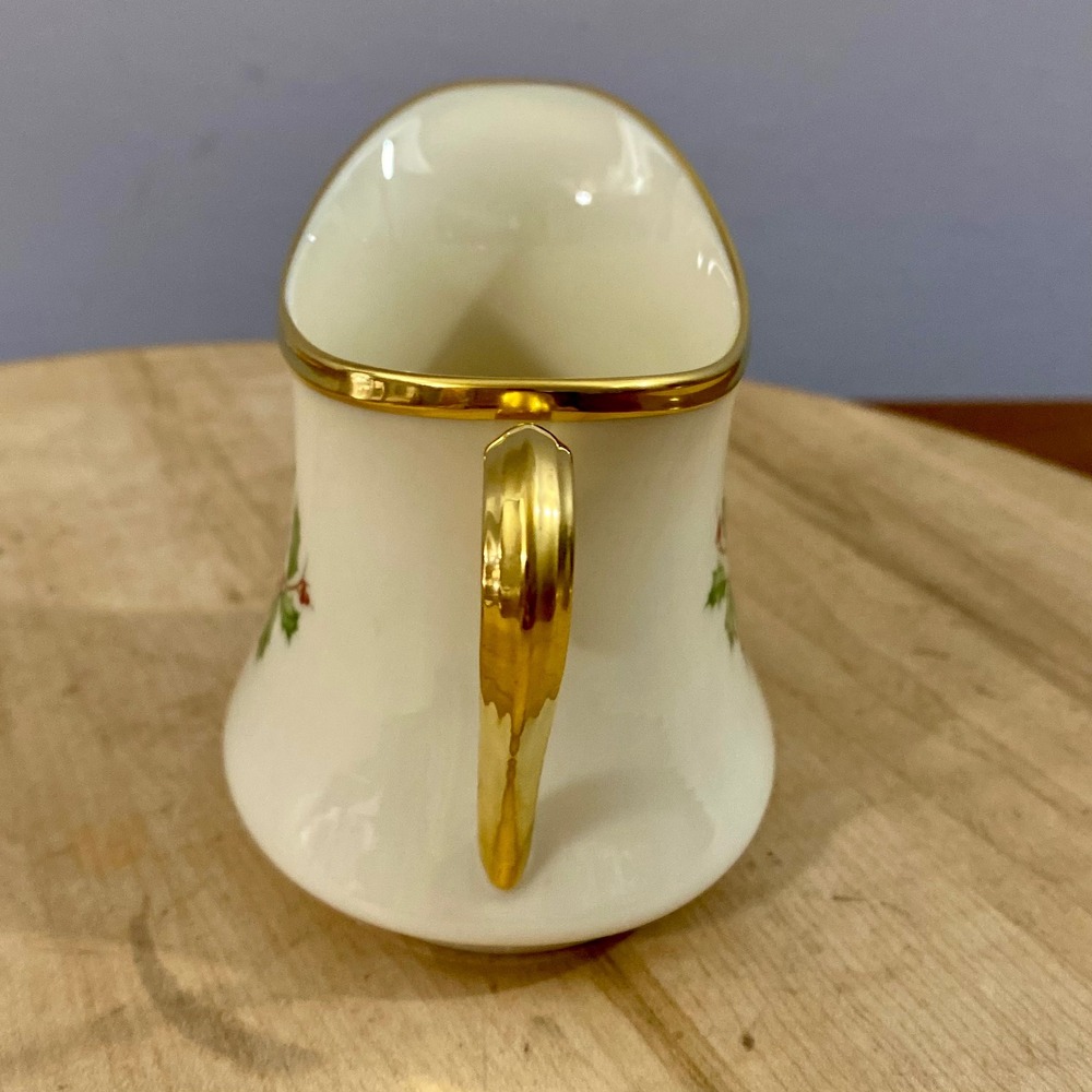 Lenox Holiday Coffee Pot Creamer & Sugar Bowl 3 Pc Set Holly Berry Gold Trim USA - Picture 10 of 16